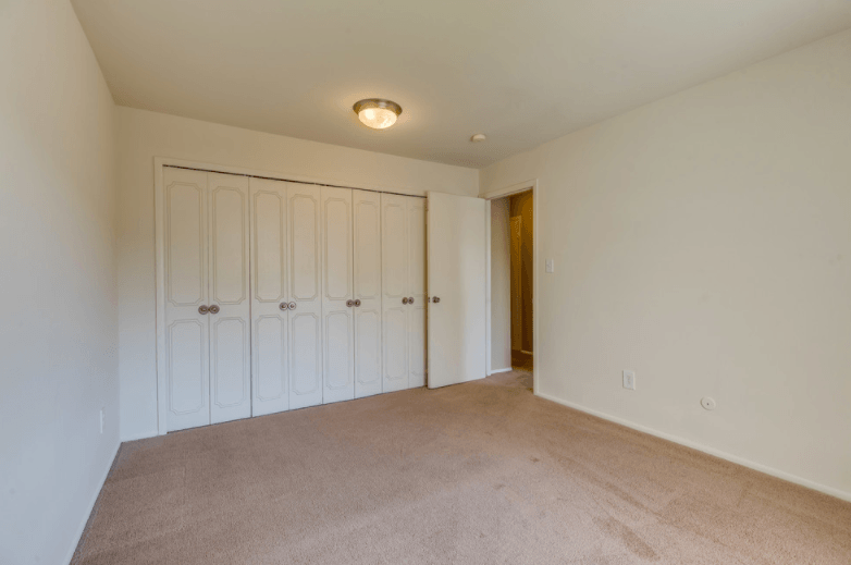 Cherry Hill Village Apartments, 238 Yorkshire Boulevard, Apt 116